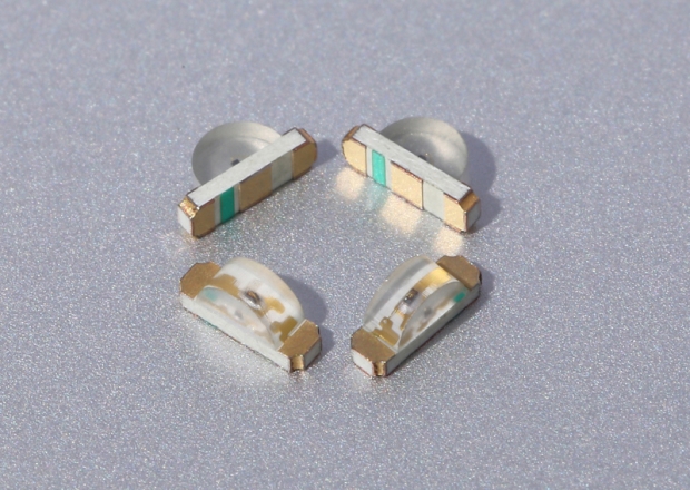 1206側(cè)2.1黃光