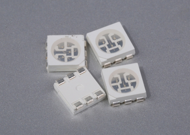 5050三晶翠綠